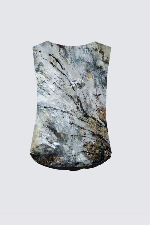 Curve Reversible Sleeveless V-Neck Top