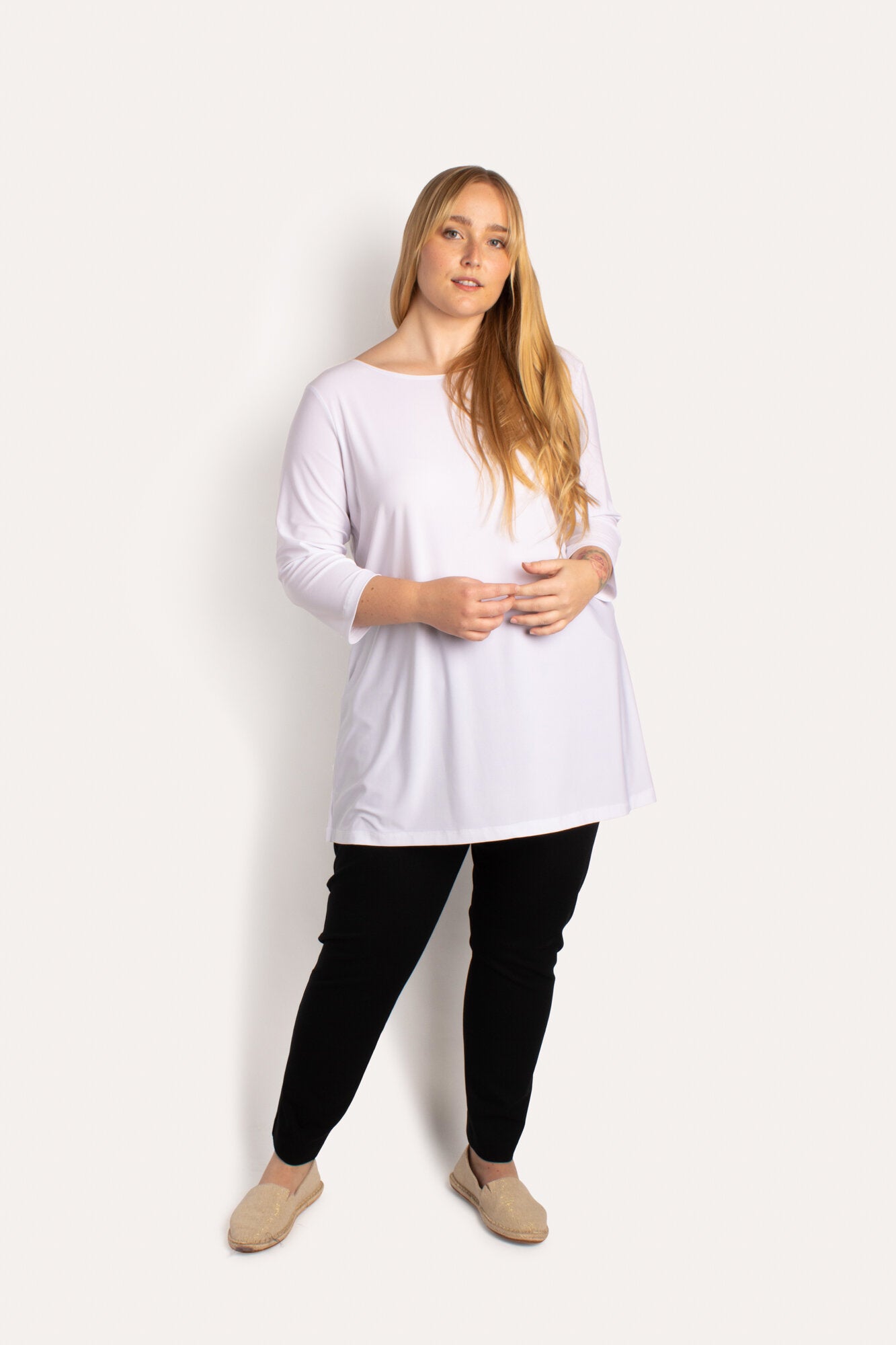 Curve Boat Neck Long Sleeve Tunic