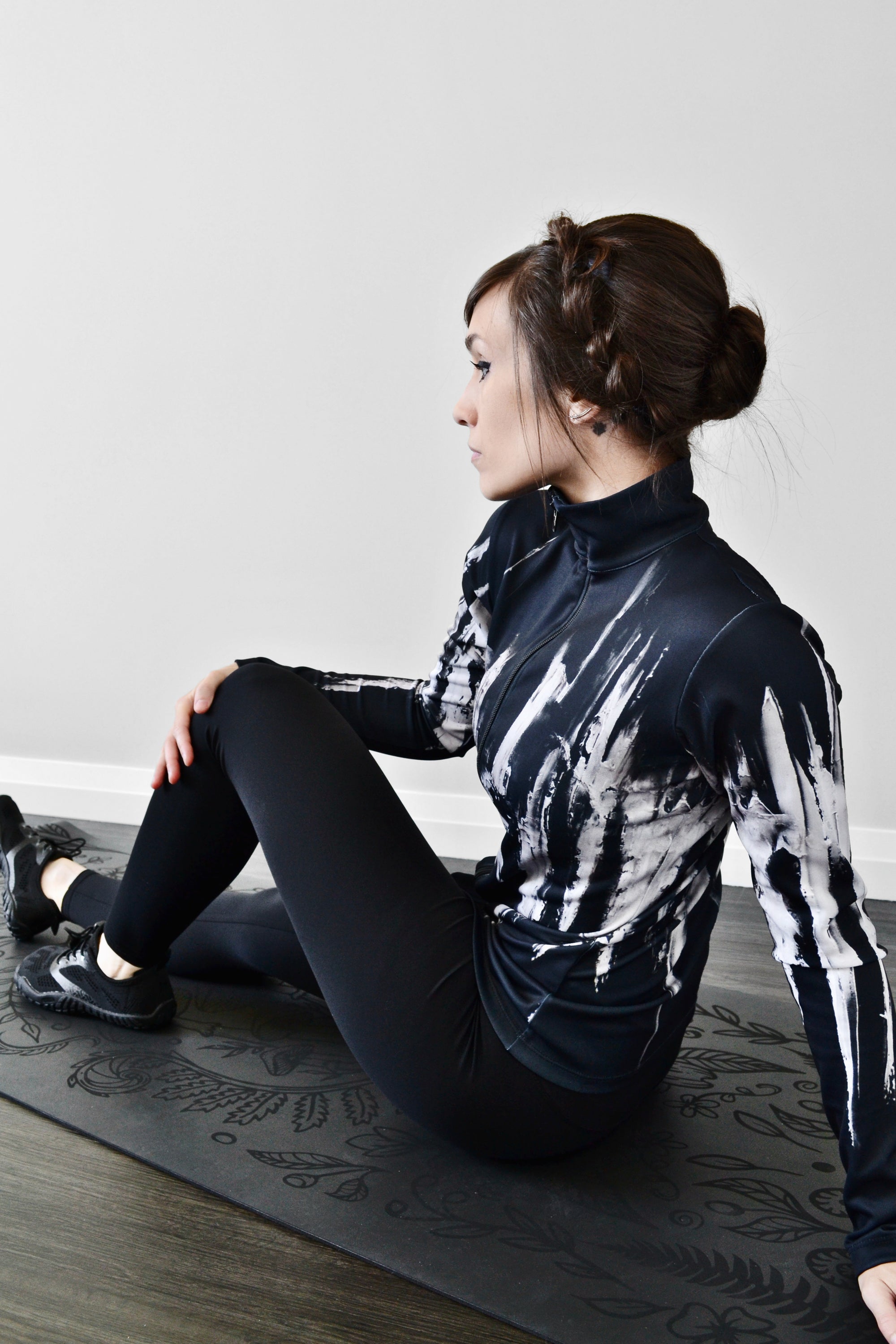 Scuba Knit Full Zip Long Sleeve Active Top