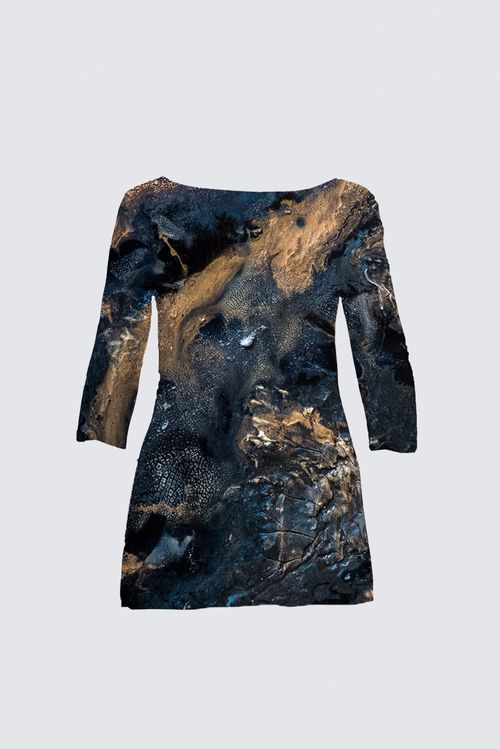 Curve Boat Neck Long Sleeve Tunic