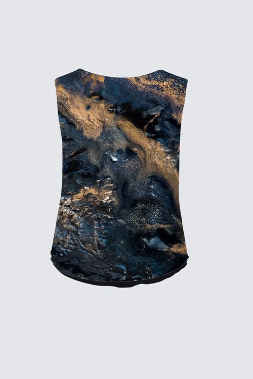 Curve Reversible Sleeveless V-Neck Top