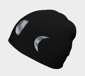 Black and white moon phases print lightweight beanie hat